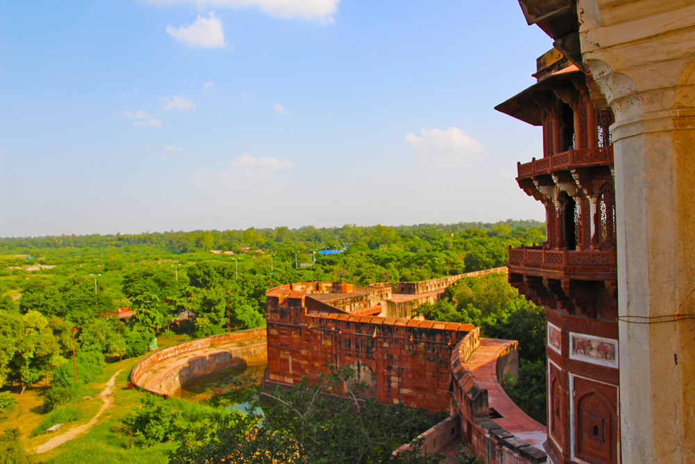 yamuna-river-red-fort-view-of-taj-mahal-agra-india