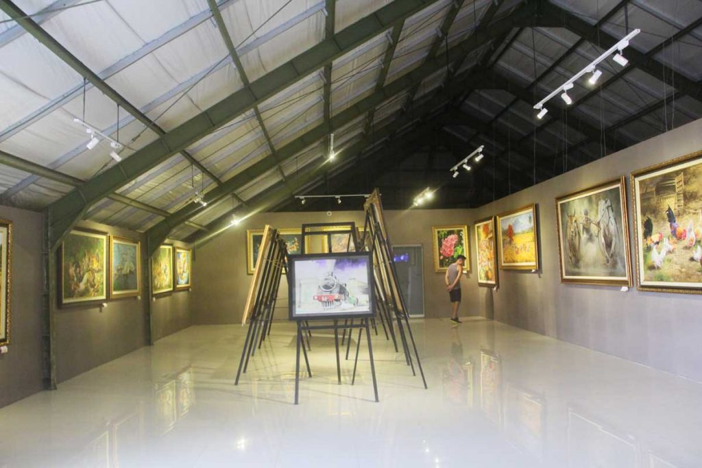 gallery-prawirotaman-hotel-yogyakarta-iindonesia-art-gallery-exhibition